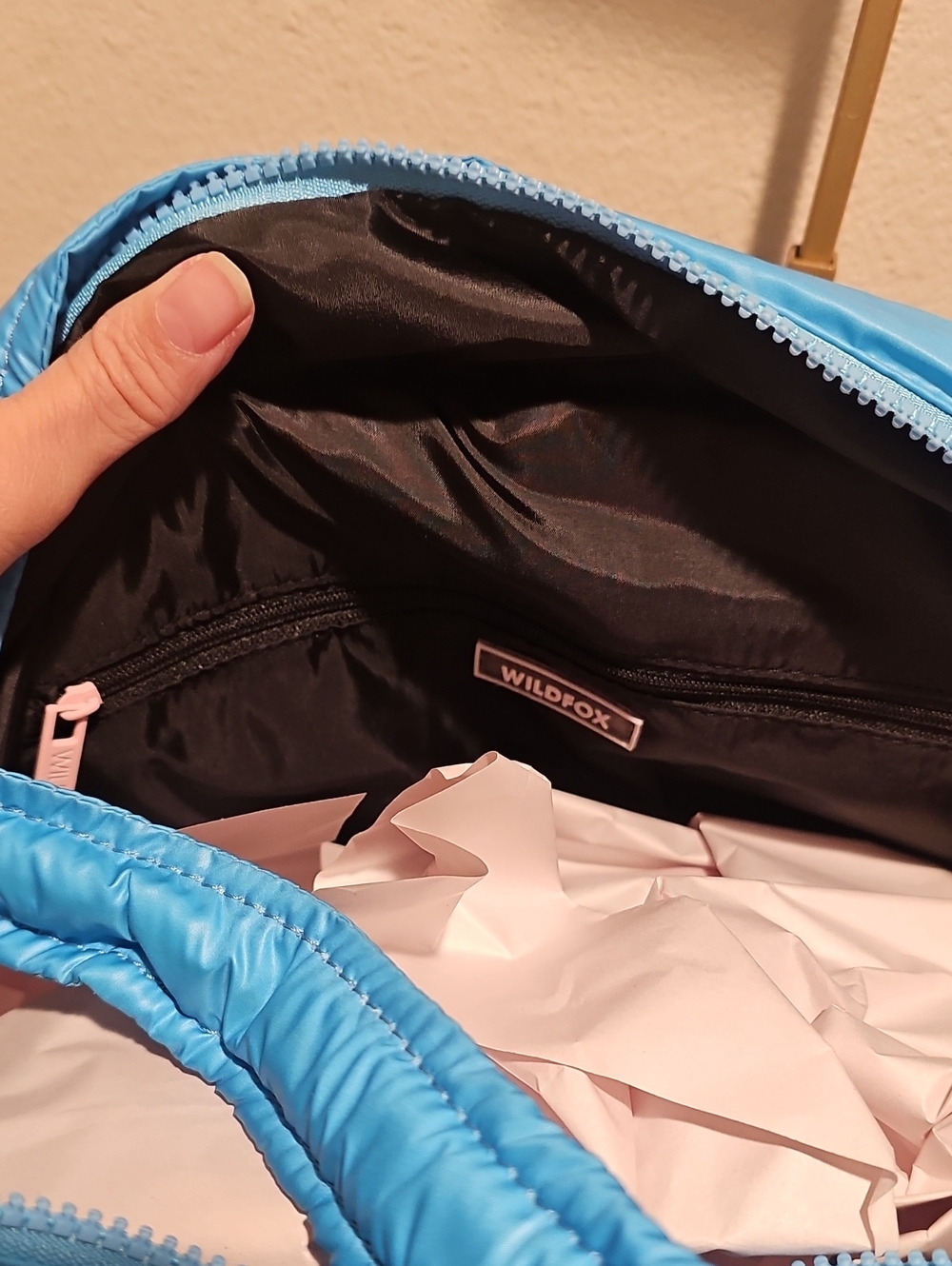 Wildfox Tote With Lip Design - Picture 5 of 8
